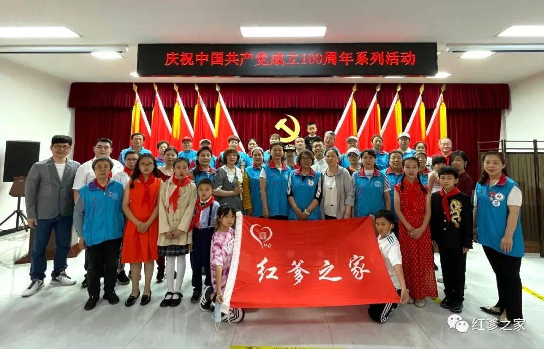 太火爆!他们从全国各地赶来,感受冰雪运动的魅力